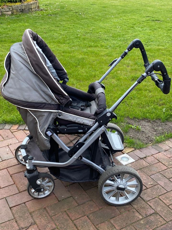 Kinderwagen in Hille