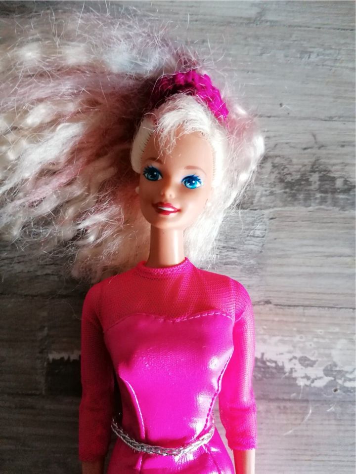 Mattel Barbie von 1976 wie abgebildet gut erhalten in Ammeldingen bei Neuerburg