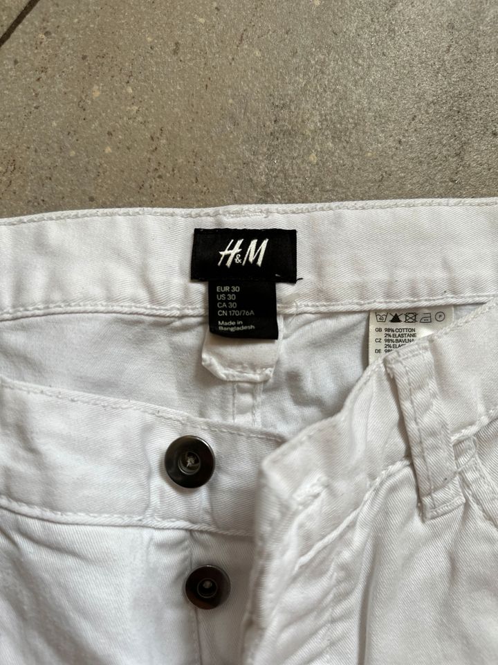 H&M Herrenhose weiß Gr. 30 in Mülheim (Ruhr)