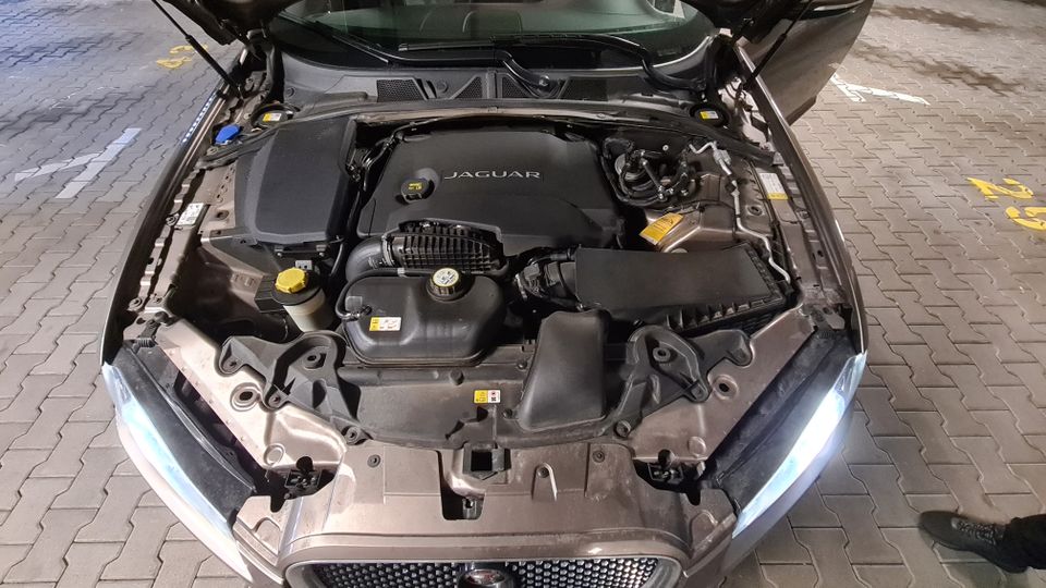 Jaguar XF S 3.0 L V6 Diesel Fast Vollausstattung in Gaildorf