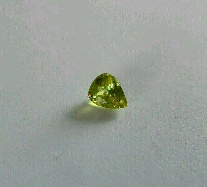 Titanit/Sphen 0,95 ct, Pakistan in Gießen