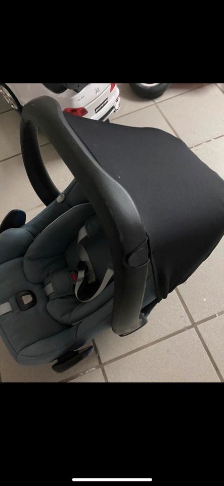 Maxi cosi mit neu geboren Einsatz in Gelsenkirchen