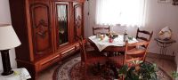 Antiker Schrank mit Tisch und 4 Stühlen Bayern - Lenting Vorschau
