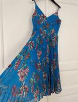 Oasis schönes Kleid Falten Chiffon Blumen Sommerkleid Gr 40-42 München - Altstadt-Lehel Vorschau