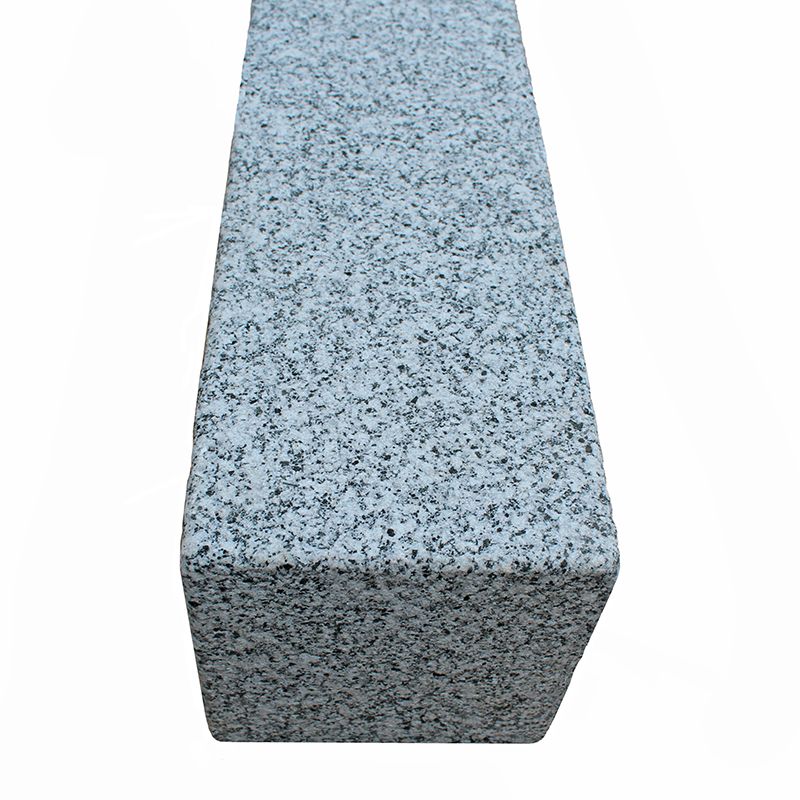Grau Granit Pergamon Stele / Palisade / Randstein  12x12x50cm in Hagenow
