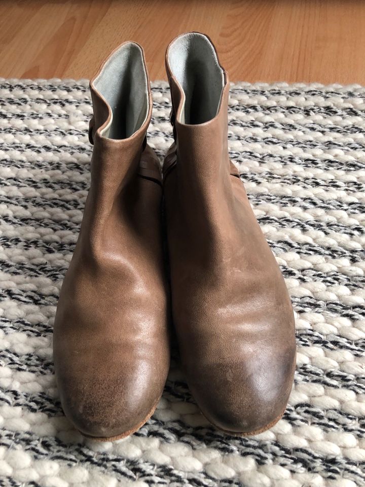 Silvano Sassetti Stiefelette beige 40 in Aachen