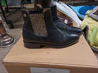 NEU! Stiefeletten HKM mit Glitzer, Gr. 39 Niedersachsen - Nordhorn Vorschau