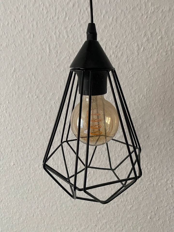 Lampe mit Stecker in Nordheim