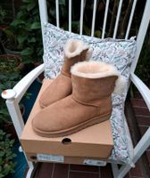 Neue UGG Boots  w mini bailey fuzzy bow  Größe 11/42. Niedersachsen - Bremervörde Vorschau