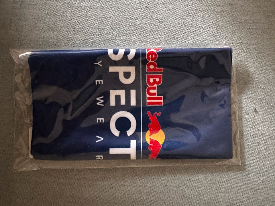 Snowboard Brille von Redbull in Eislingen (Fils)