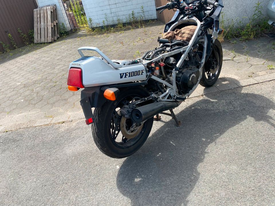 Honda VF 1000 F Teileträger ohne Papiere in Herne