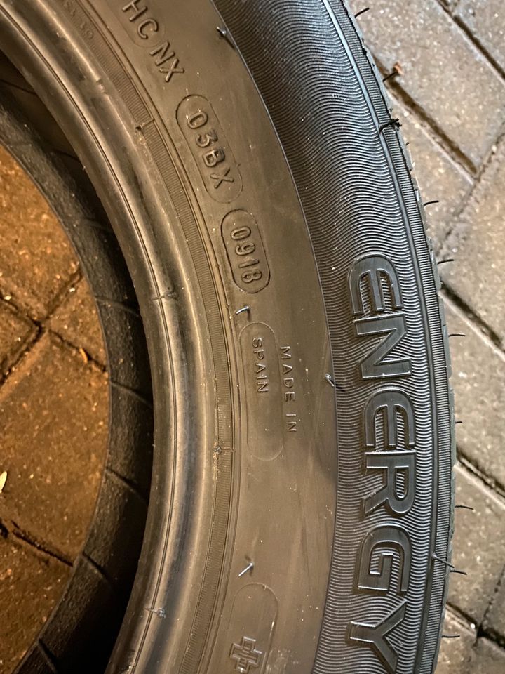 185/65R15 88T Michelin Energie DOT 2018 Sommerreifen in Hartenholm