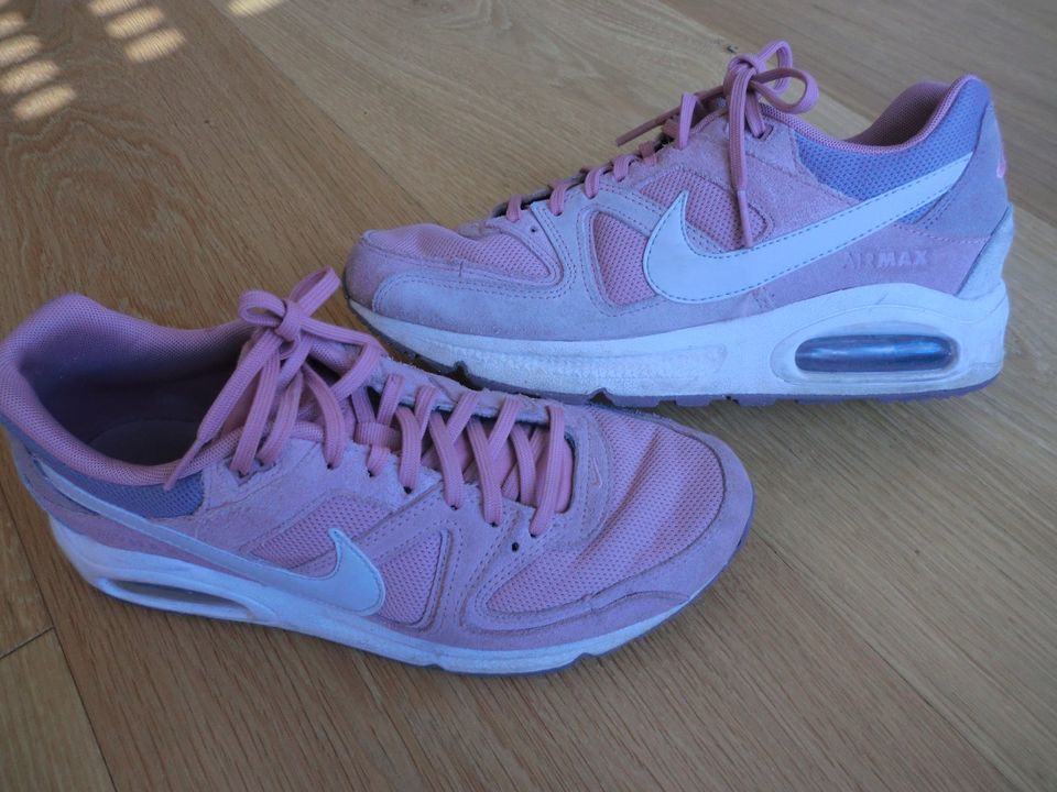 NIKE Wmns Air Max Command Sportschuhe Sneaker Gr. 40,5 in Meerbusch