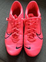 Fußballschuhe, Turnschuhe, Nike Gr. 42 Nordrhein-Westfalen - Brilon Vorschau