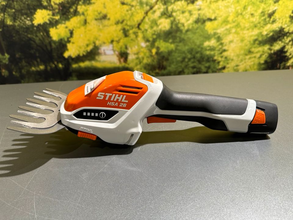 STIHL Akku Strauchschere HSA26 Set inkl. Akku und Ladegerät in