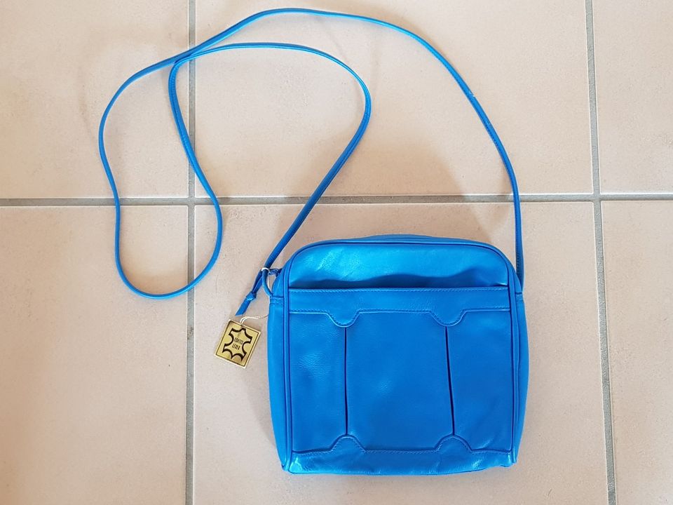 Handtasche Leder blau 90er Jahre in Vechelde