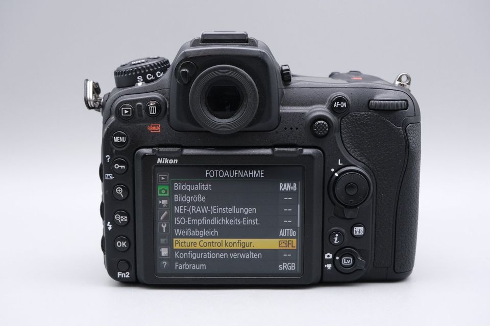 Nikon D500 Gehäuse 121.979 Auslösungen Digitalkamera -Vom Händler in Gottmadingen
