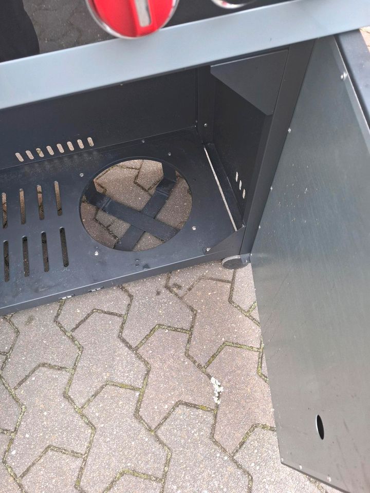 Enders Boston Black 6KR Turbo Gasgrill 6 Brenner, Seitenkocher in Belgern