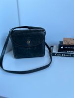 Handtasche Aigner Vintage Leder schwarz mit goldener Hardware Köln - Raderberg Vorschau