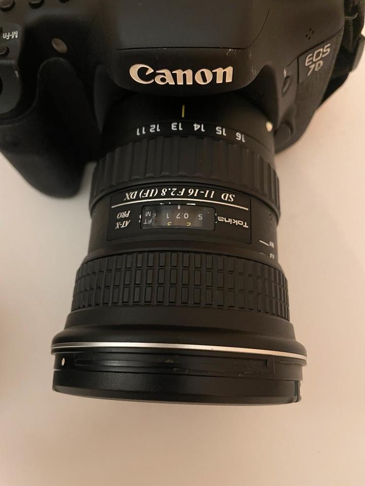 Canon Eos 7d Spiegelreflex mit Objektiven Akku Digitalkamera in Berlin