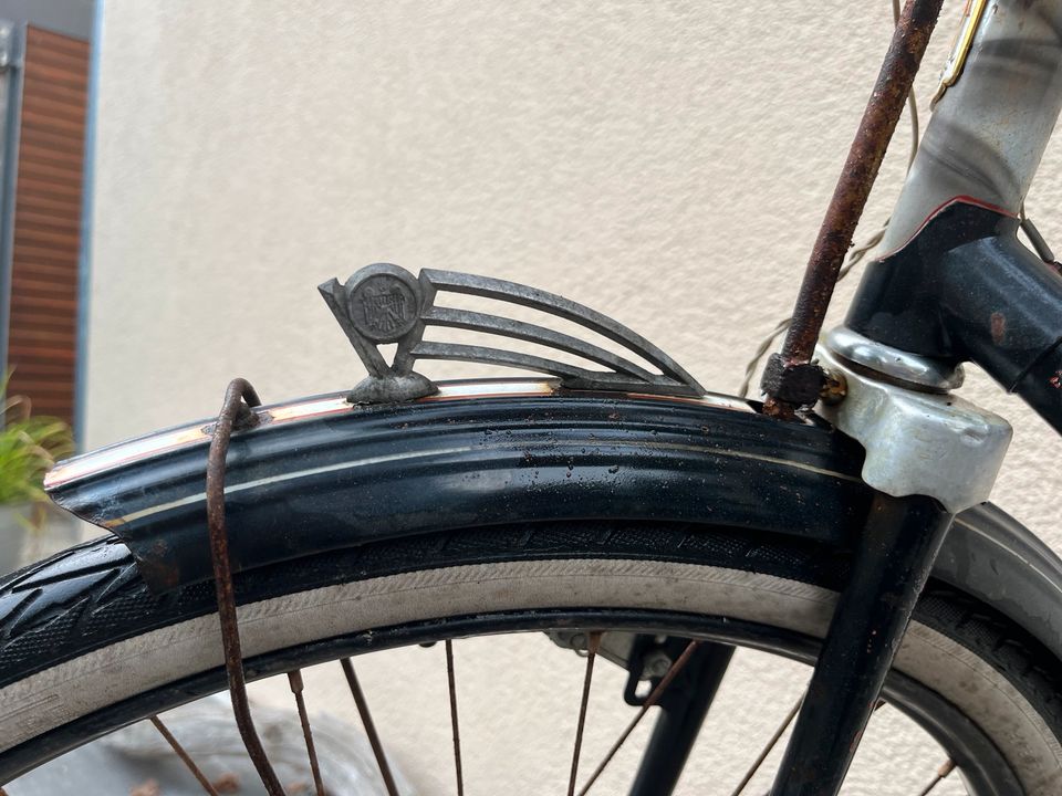 Oldtimer Damen Fahrrad 26“ Vivtoria in Germering