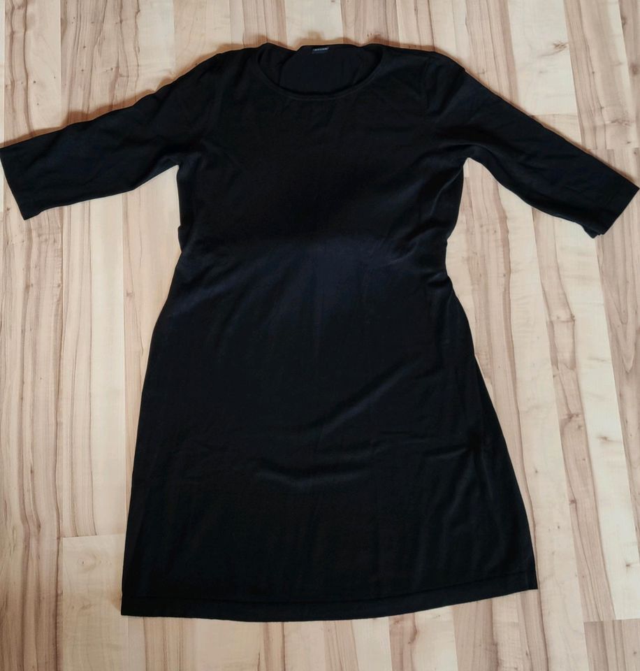 Super schönes Kleid der Marke s Oliver black Label in Größe 44 in Bubenreuth