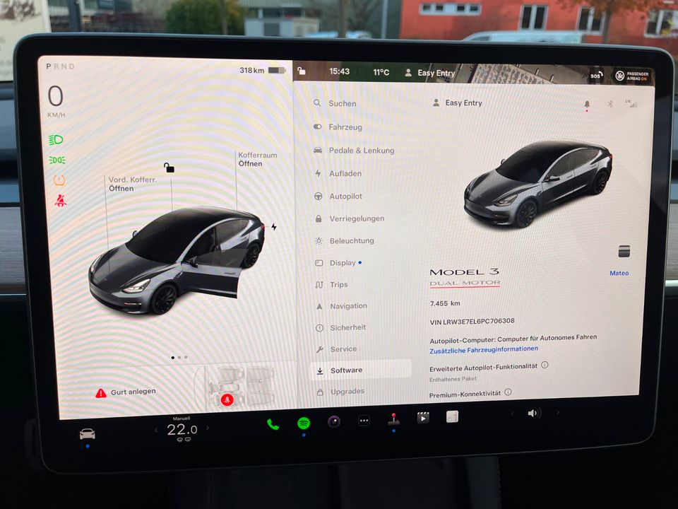 Tesla Model 3 1. HAND Allradantrieb Dual Motor Performance in Bargteheide