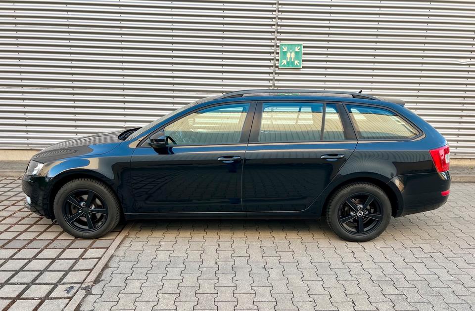 Skoda Octavia 2.0 TDI Ambition Green tec, Scheckheft, 2.Hand in Hannover