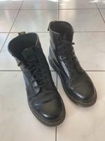 Dr. Martens Hessen - Wiesbaden Vorschau