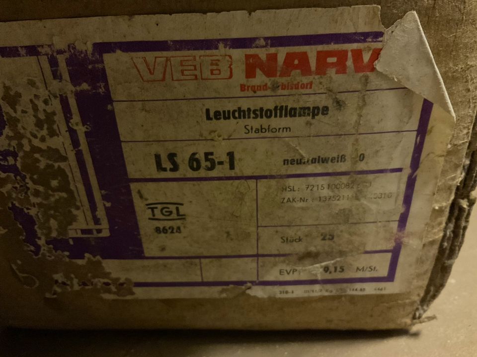 Narva Leuchtstofflampen LS65-1 Naturalweiß 25 Stück 150cm neu in Priestewitz