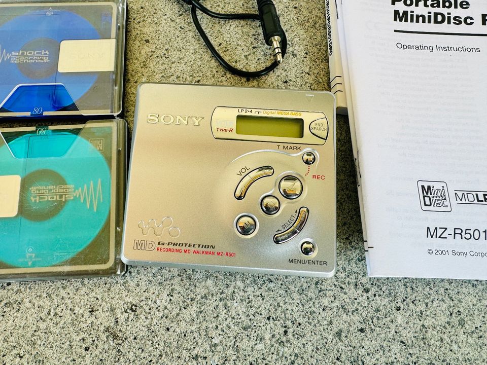 Sony MZ-R501 MD Recorder Walkman, TOP, Zubehör in Berlin