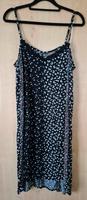 Schwarzes Kleid mit Schmetterlingen/Blumen Gr. 38 von Yessica C&A Sachsen - Bautzen Vorschau