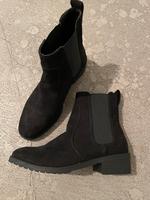 H&M Wildleder Boots schwarz 36 neuwertig Wuppertal - Elberfeld Vorschau