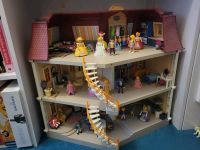 Großes Playmobil Puppenhaus mit viel Zubehör Berlin - Hohenschönhausen Vorschau