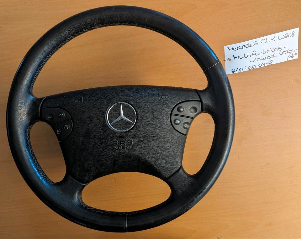 Gebr. Mercedes CLK Multifunktions-Lederlenkrad 21046003989 in Duisburg