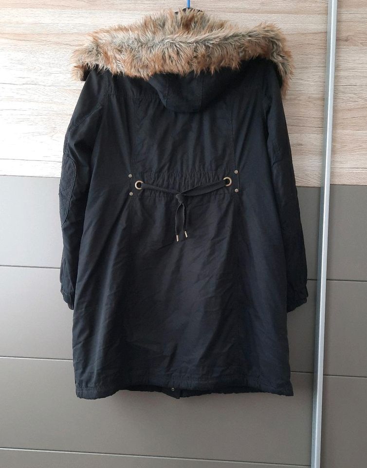 Winterjacke Parka Damen Gr. 44 in Oederan