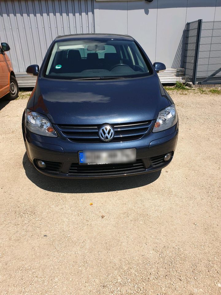 Golf plus 104000km 1.6 102ps  2009 Klima AHK in Dischingen