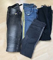 3 Jeans im Set, Gr. 34, schwarz und blau Schleswig-Holstein - Handewitt Vorschau
