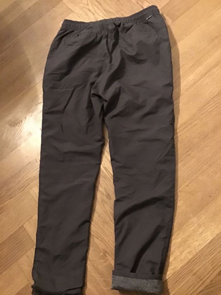 Zara Thermohose grau wneu Gr.152 Jungs unisex Jeans lässig in Breitbrunn am Chiemsee