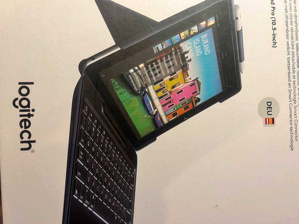 iPad Pro, Cellular, mit Tastatur und Stift in Schiffweiler