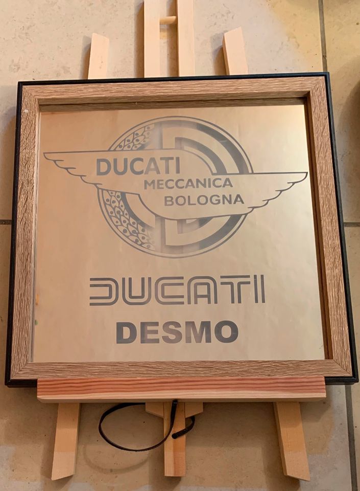 Ducati Spiegel 30x30cm-beleuchtet in Grafschaft