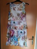 Kleid Gr. 38 Heine cremefarben mit Blüten Niedersachsen - Nienburg (Weser) Vorschau