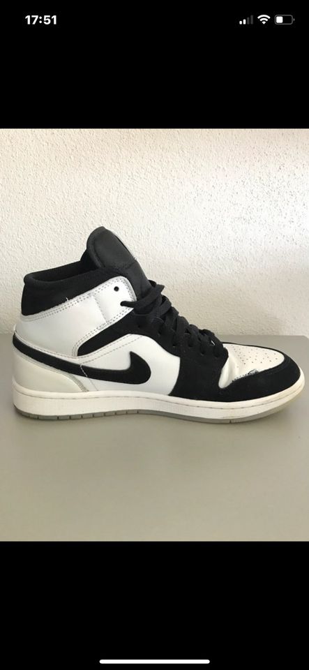 Nike Air Jordan 1 MID SE, Deadstock!, Gr. 8,5/42, (64) in Neu-Bamberg