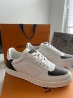 Neue ungetragene Louis Vuitton Rivoli Sneaker Größe 37,5 Hamburg-Nord - Hamburg Ohlsdorf Vorschau