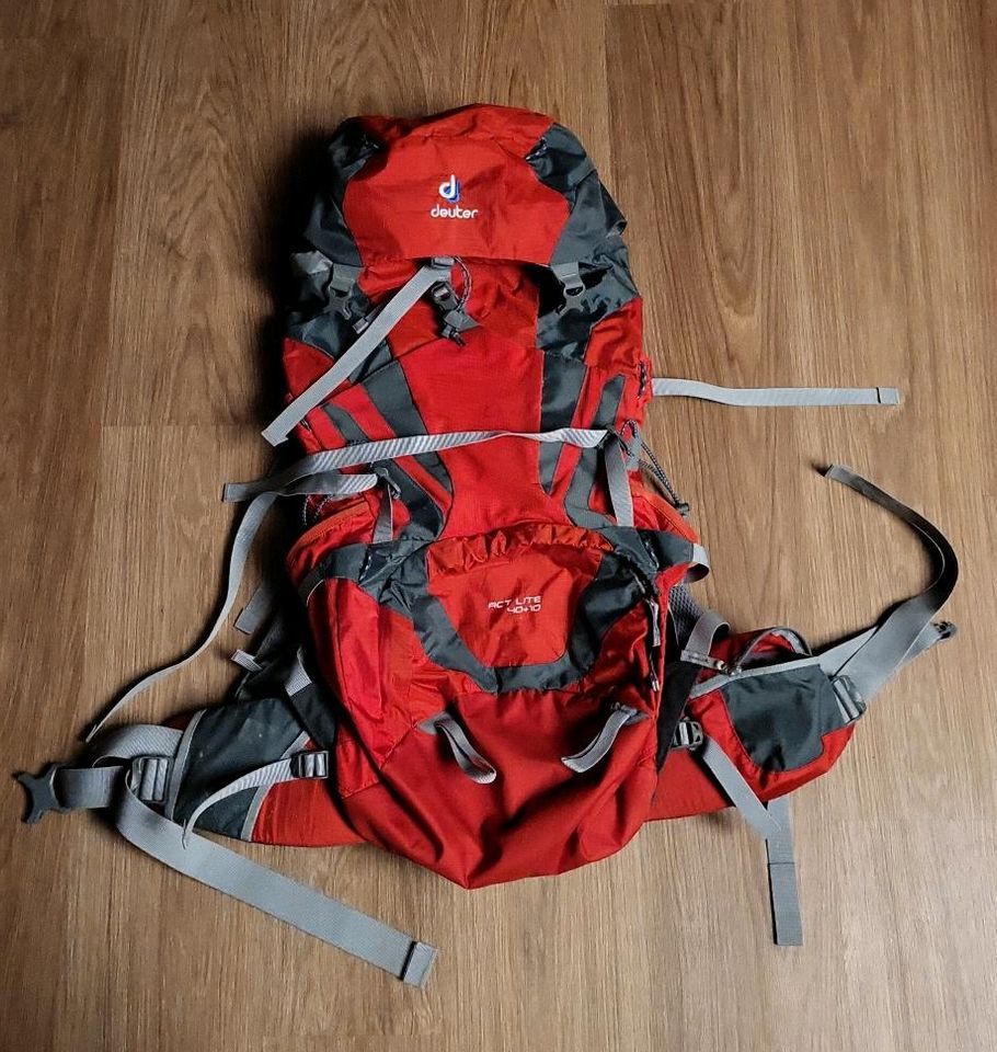 Deuter Act Lite 40+10 in Frauenau