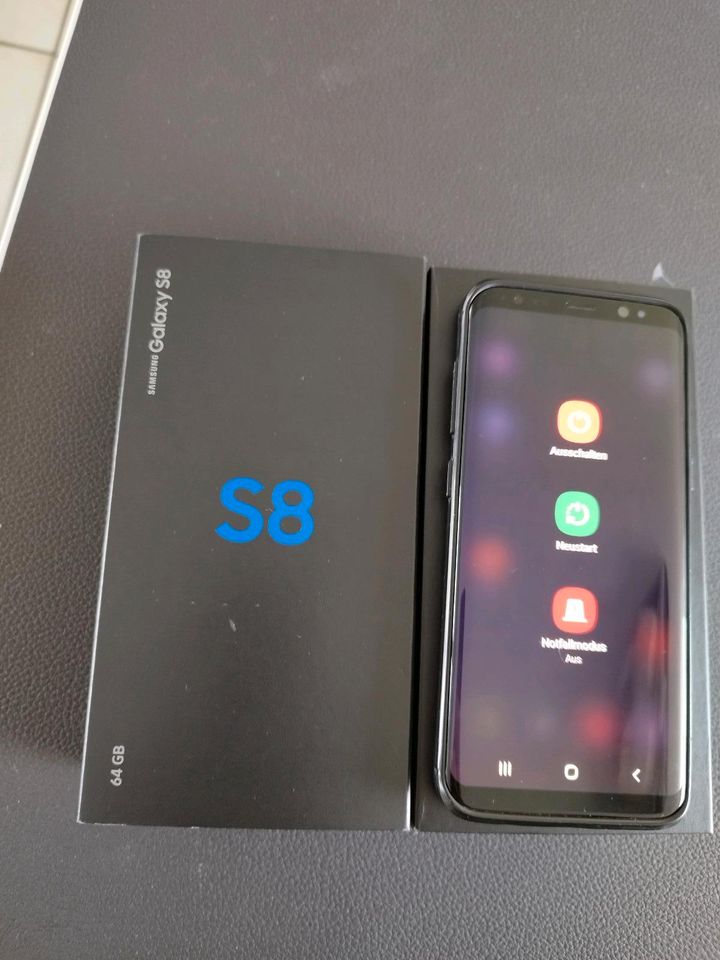 Samsung S8 64G ohne Kratzer. mit Hülle in Waldbröl