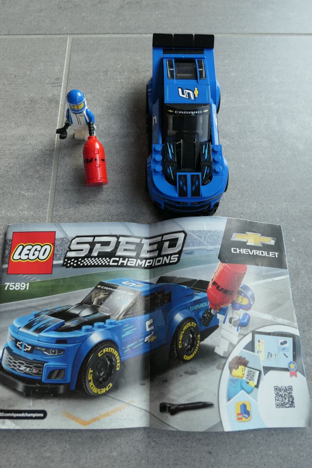 Biete drei Lego Speed Champions, aufgebaut, komplett, mit Anltg. in Ihringen