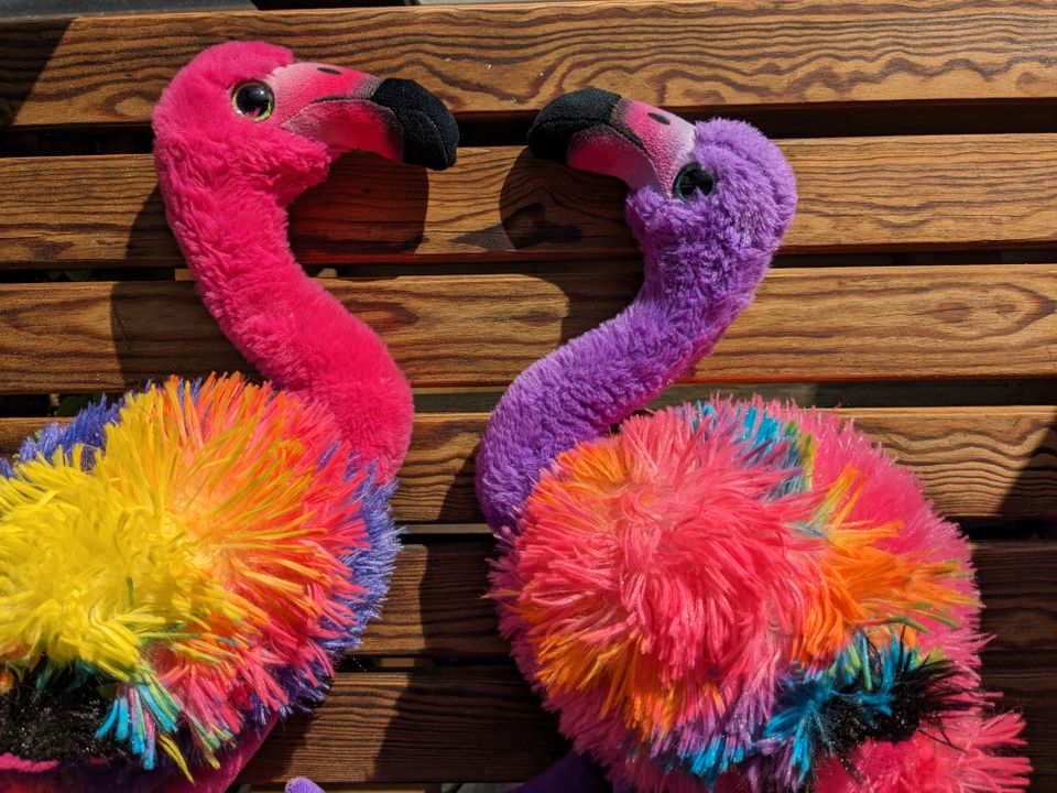 Plüschtiere bunte Flamingos, Pärchen in Bremen
