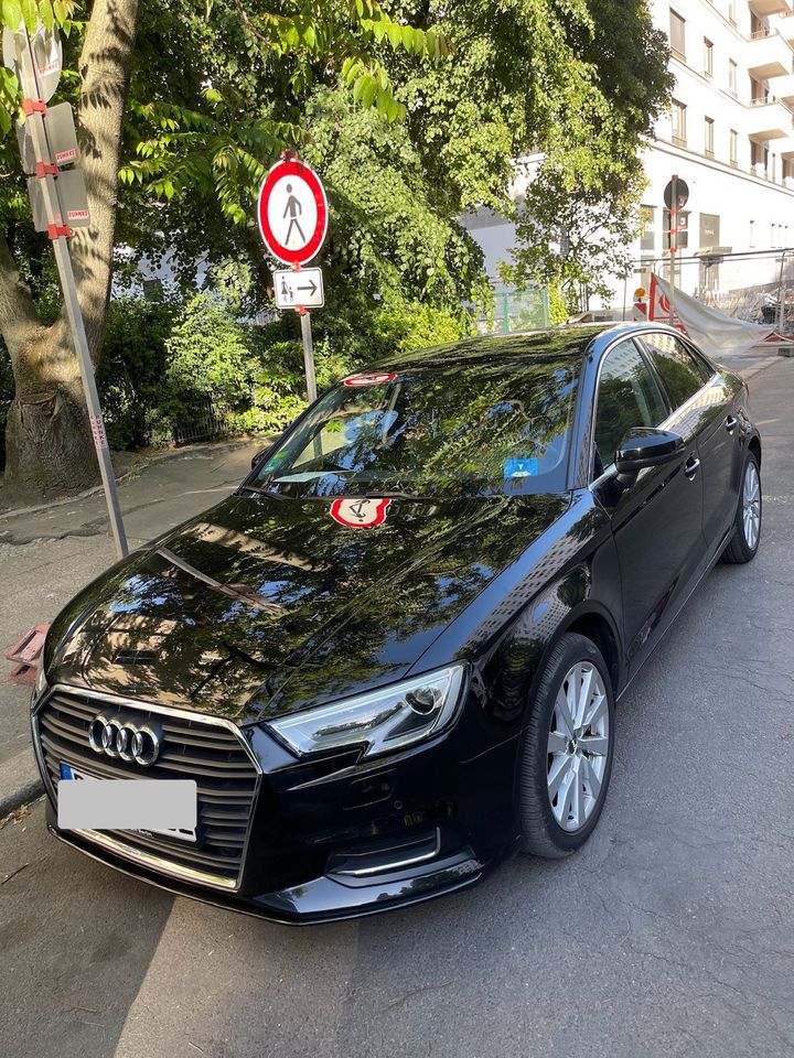 Audi A3 limeusin 2017 in Berlin