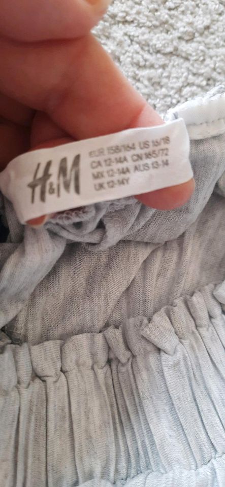 H&M weite Schlupfhose, Wide Leg, Reserved Sweat Shorts, 158/164 in Aschau im Chiemgau